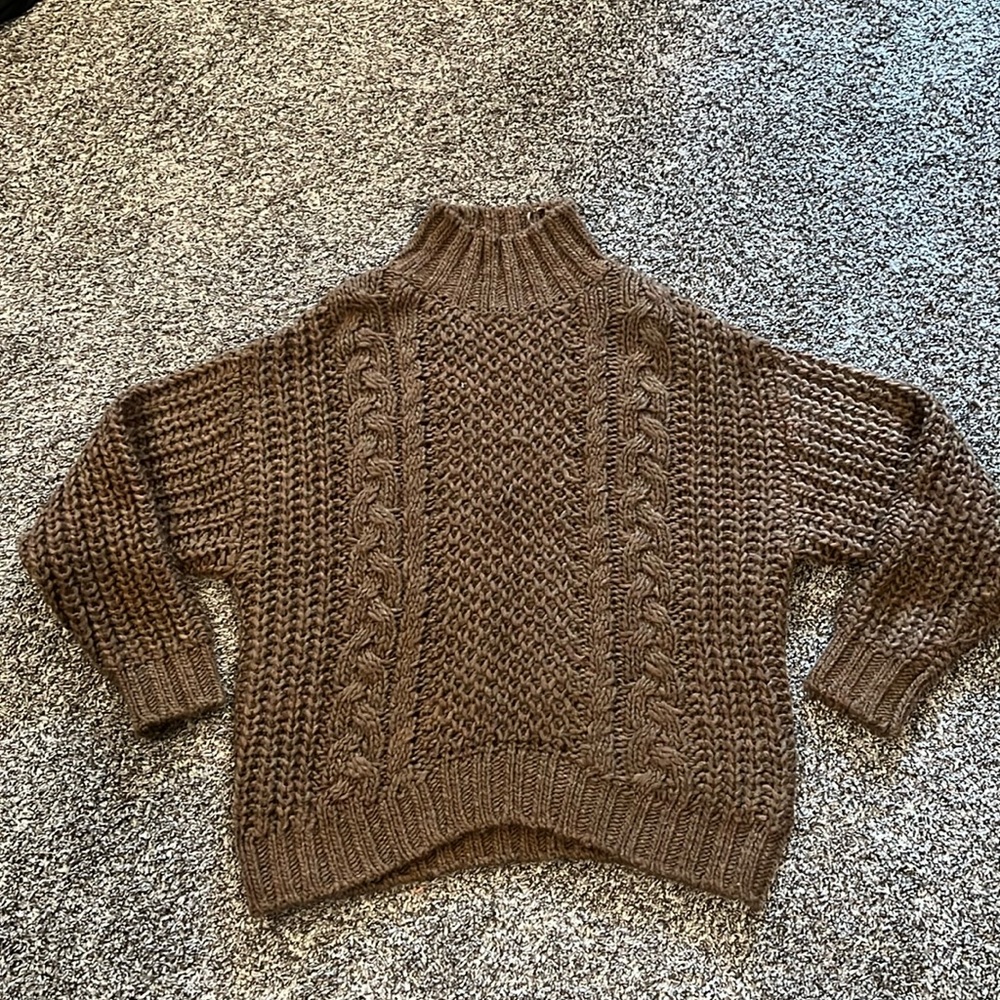 Universal Thread Women's Brown Mock Turtleneck Pullover Sweater - XS